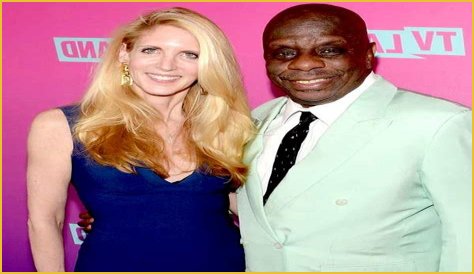 Ann Coulter Married, Husband, Net Worth, Age. 2022